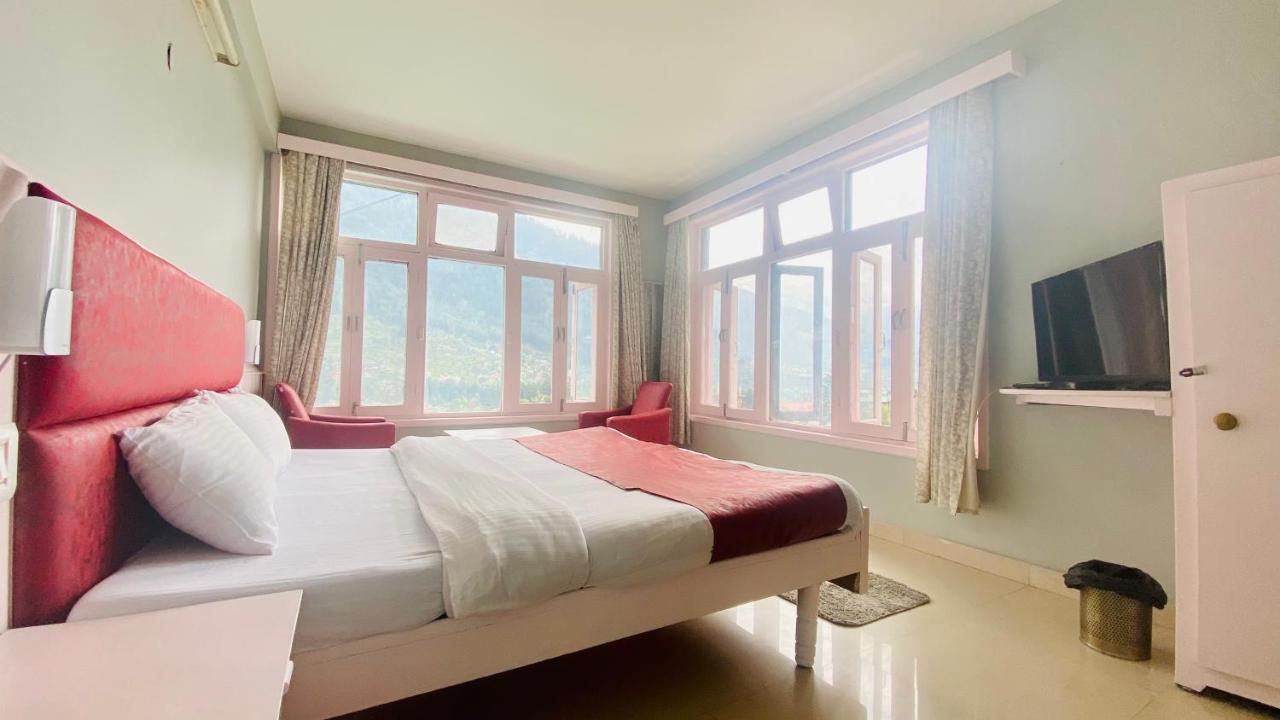 Hotel Meadows Manali エクステリア 写真
