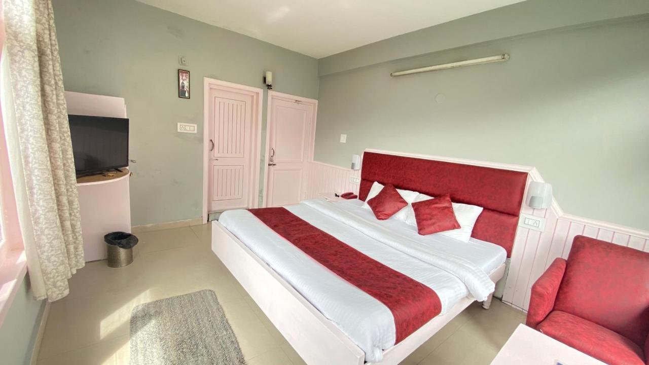 Hotel Meadows Manali エクステリア 写真